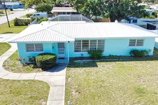 100 Aurora St W, Venice, FL 34285 - Photo 1