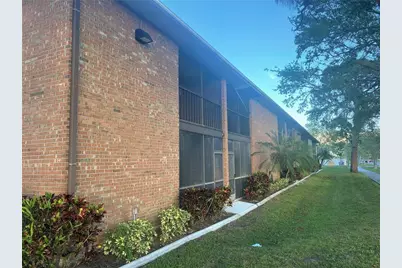 111 Airport Avenue W #107, Venice, FL 34285 - Photo 1