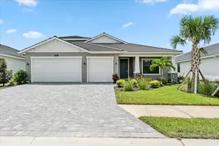 12857 Pinnacle Ln, Venice, FL 34293 - Photo 1