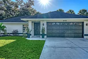 679 Everest Rd, Venice, FL 34293 - Photo 1