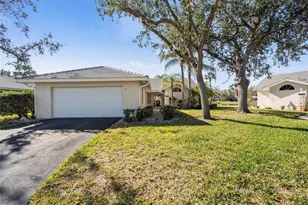 174 Southampton Pl S, Venice, FL 34293 - Photo 1
