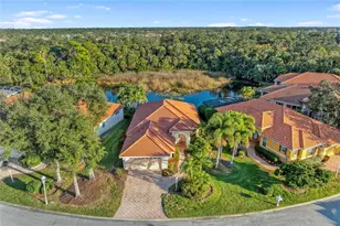 5098 Hanging Moss Ln, Sarasota, FL 34238 - Photo 1