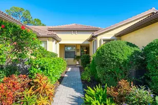 11090 Campazzo Dr, Venice, FL 34292 - Photo 1