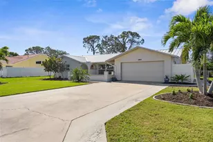 201 Cavallini Dr, Nokomis, FL 34275 - Photo 1