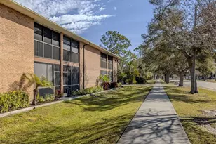 217 Airport Ave W, Venice, FL 34285 - Photo 1