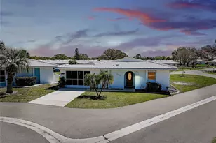 397 Circlewood Dr, Venice, FL 34293 - Photo 1