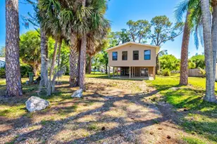 1312 Twin Lakes Ave, Nokomis, FL 34275 - Photo 1
