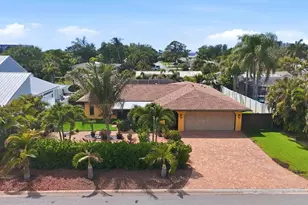 440 W Gate Dr, Venice, FL 34285 - Photo 1