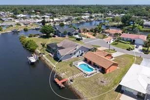 723 Portia St N, Nokomis, FL 34275 - Photo 1