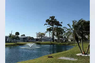 218 Outer Drive W, Venice, FL 34285 - Photo 1