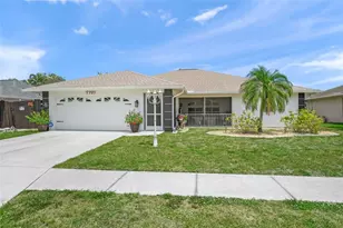 7727 36th Ln E, Sarasota, FL 34243 - Photo 1