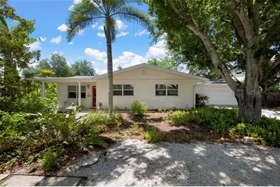 417 Baycrest Drive, Venice, FL 34285 - Photo 1
