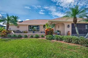 156 Hourglass Dr, Venice, FL 34293 - Photo 1