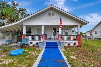 666 Dora Street, New Smyrna Beach, FL 32168 - Photo 1