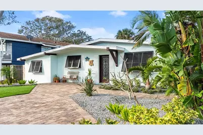 624 S Pine Street, New Smyrna Beach, FL 32169 - Photo 1