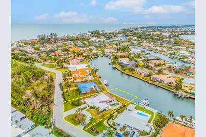 721 Binnacle Point Drive, Longboat Key, FL 34228 - Photo 1