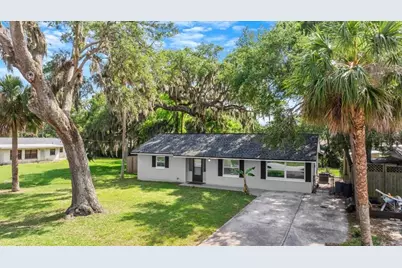 704 Lynn Avenue, New Smyrna Beach, FL 32168 - Photo 1