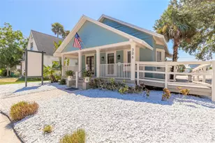 306 Washington St, New Smyrna Beach, FL 32168 - Photo 1