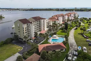 612 Marina Point Dr, Daytona Beach, FL 32114 - Photo 1