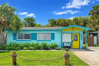 829 E 9th Avenue, New Smyrna Beach, FL 32169 - Photo 1