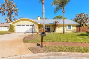 977 Sand Crest Dr, Port Orange, FL 32127 - Photo 1