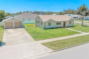 402 Seaview Ave, Daytona Beach, FL 32118 - Photo 1
