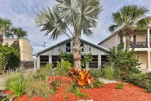 314 Due East St, New Smyrna Beach, FL 32169 - Photo 1