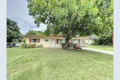 1707 58th Avenue Drive W, Bradenton, FL 34207 - Photo 1