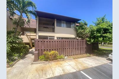 865 N Village Drive N #104, Saint Petersburg, FL 33716 - Photo 1