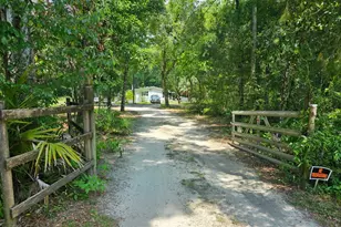 7191 NW 154th Ln, Chiefland, FL 32626 - Photo 1