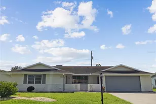 716 Fox Hills Dr, Sun City Center, FL 33573 - Photo 1