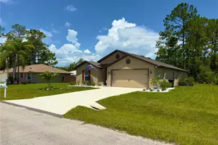 8 Slipper Flower Path E, Palm Coast, FL 32164 - Photo 1