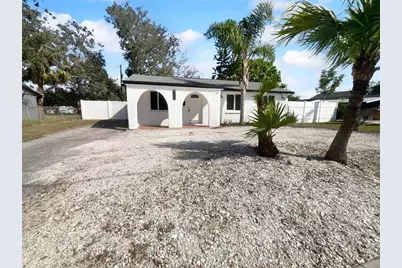 913 27th Street E, Bradenton, FL 34208 - Photo 1