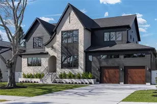 1056 Snell Isle Blvd NE, Saint Petersburg, FL 33704 - Photo 1