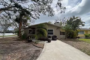 4247 Helena St NE, Saint Petersburg, FL 33703 - Photo 1