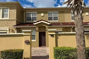 2822 Bella Vista Dr, Davenport, FL 33897 - Photo 1