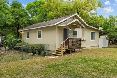 1401 E Voorhis Avenue, Deland, FL 32724 - Photo 1