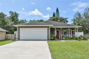 271 W 11th St, Chuluota, FL 32766 - Photo 1