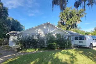 710 N Grove St, Eustis, FL 32726 - Photo 1