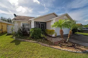 221 Indian Point Cir, Kissimmee, FL 34746 - Photo 1