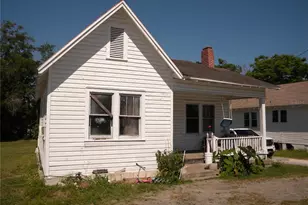 1010 NE 8th Ave, Ocala, FL 34470 - Photo 1