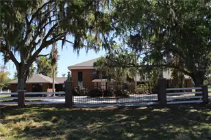 504 E Tipton Rd, Plant City, FL 33567 - Photo 1