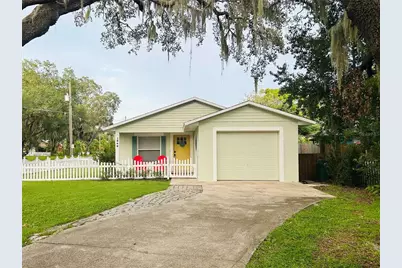 1040 N Clayton Street, Mount Dora, FL 32757 - Photo 1