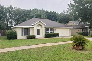 3848 Bayshore Cir, Tavares, FL 32778 - Photo 1