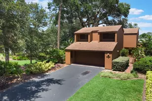 105 Oaks Ct, Sanford, FL 32771 - Photo 1
