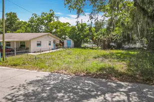 608 N Duss St, New Smyrna Beach, FL 32168 - Photo 1