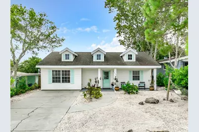 135 Florida Boulevard, Crystal Beach, FL 34681 - Photo 1