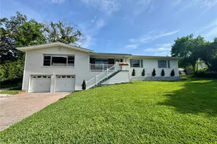 3702 Mirror Lake Dr, Apopka, FL 32703 - Photo 1