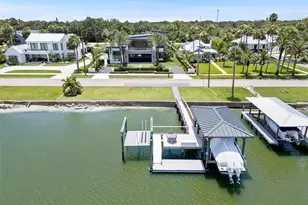 1010 S Riverside Dr, New Smyrna Beach, FL 32168 - Photo 1