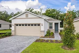 1202 Atlantic Ave, Fruitland Park, FL 34731 - Photo 1